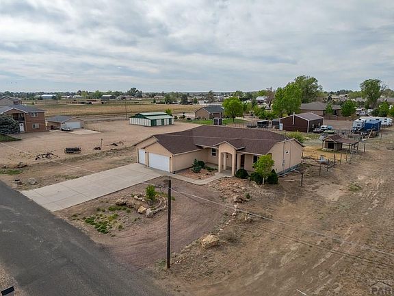4th image of 27908 Iris Rd