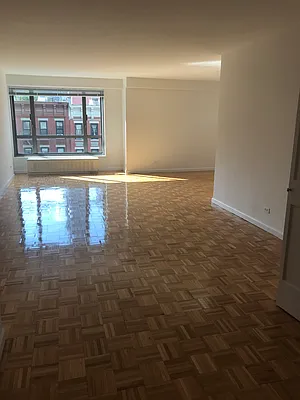 Rented by Solow Realty | media 20