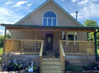 10556 4h Rd, Sumner, IL 62466