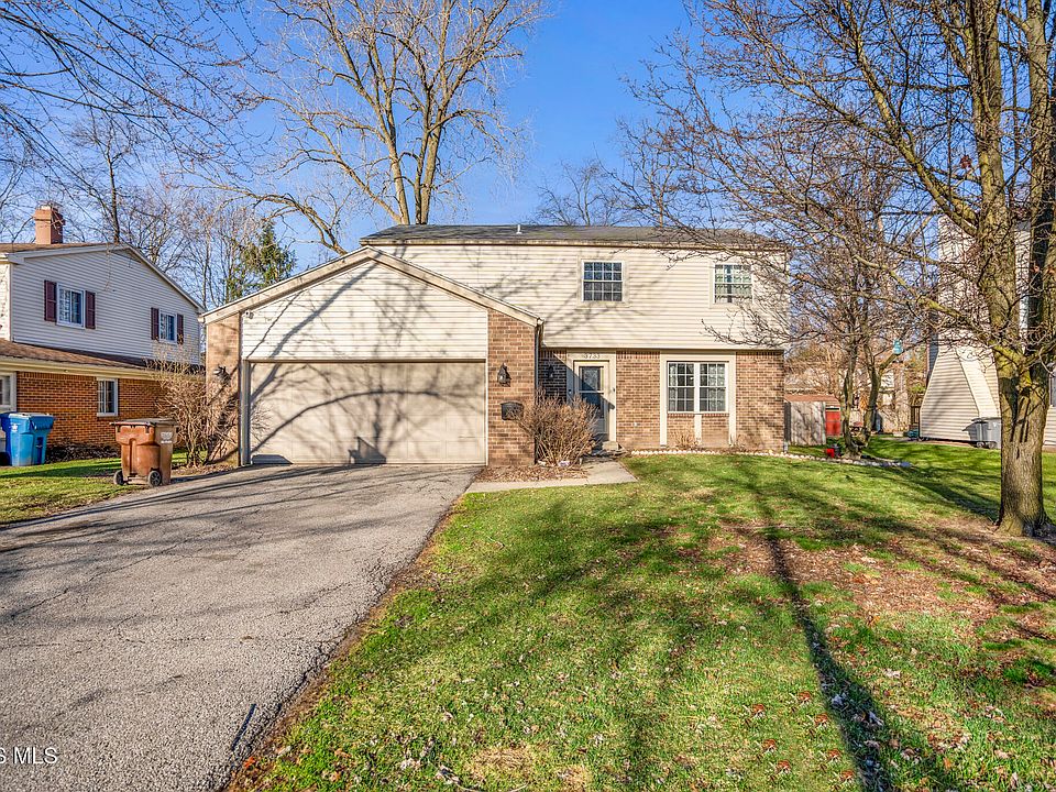 1st image of 3733 Fairwood Dr
