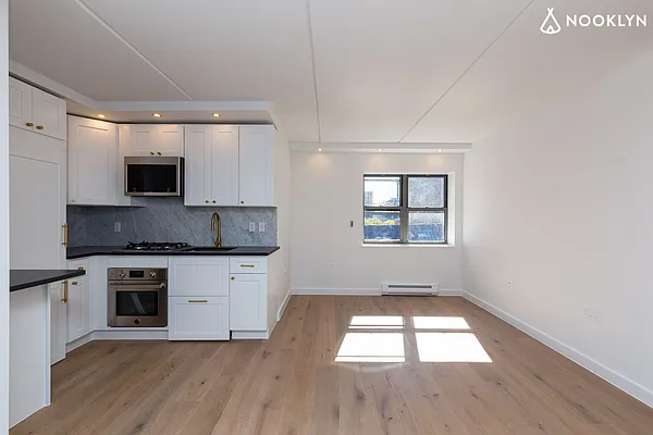 Rented by Nooklyn NYC LLC | media 8