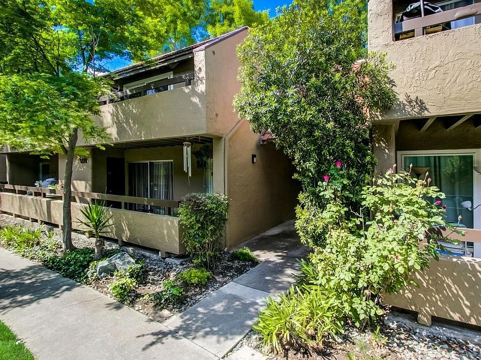 1st image of 294 Tradewinds Dr APT 6