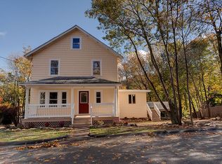 71 Strafford Rd, Westwood, MA 02090