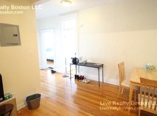 126 Warren St #34R, Boston, MA 02119