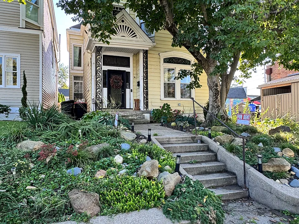 115 Vernon Ave