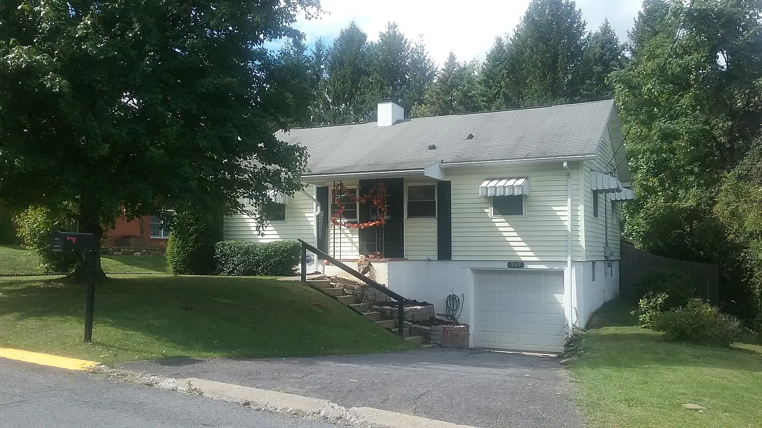 309 Mulberry St photo 1