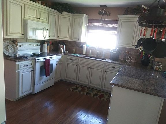 Kitchen.  Granite countertop