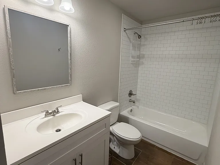 1571 Texas Ave — Photo 7