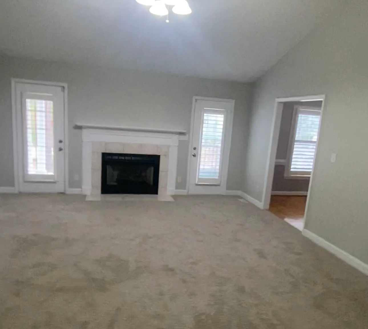 434 Lionshead Rd — Photo 3