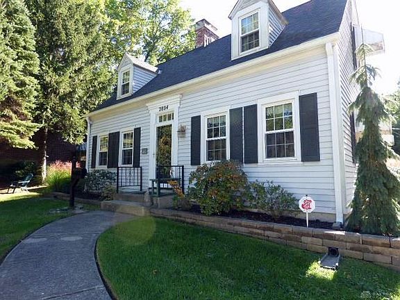 2nd image of 2804 Grand Ave