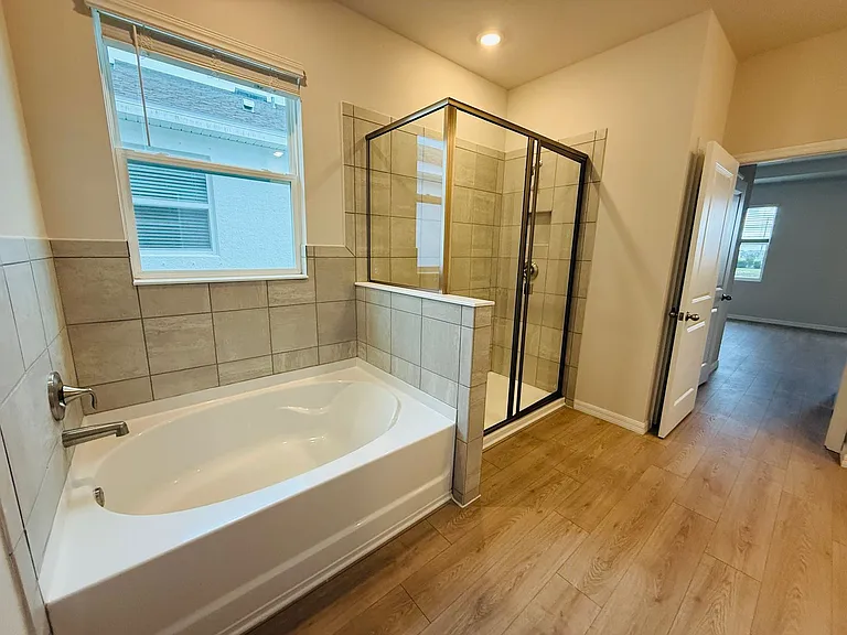 11937 Kingsley Trl — Photo 28
