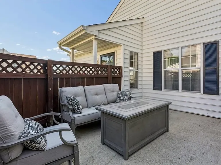 503 Hamlet Ct — Photo 11