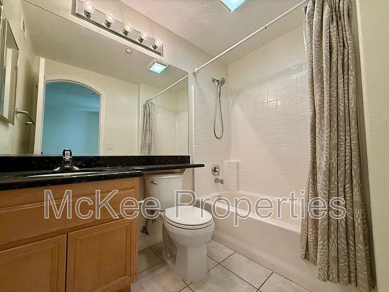 1501 India St #204 — Photo 12