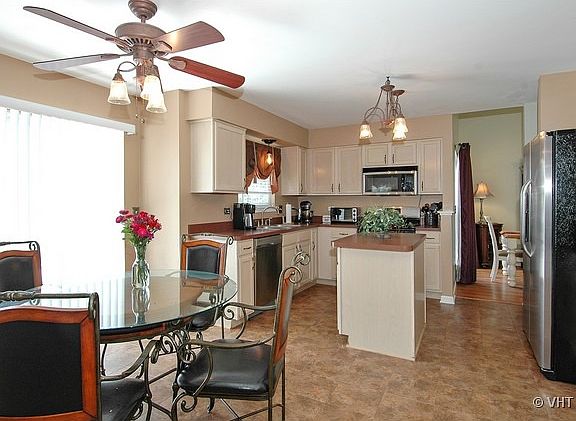 4th image of 1655 Gleneagle Dr