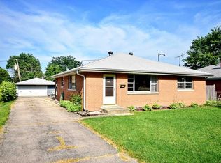 104 S Prairie Ave, Bloomingdale, IL 60108