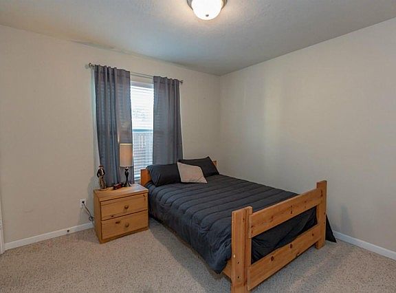 4th image of 109 Briarwood