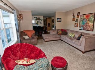 469 Country Mdws NE, Comstock Park, MI 49321