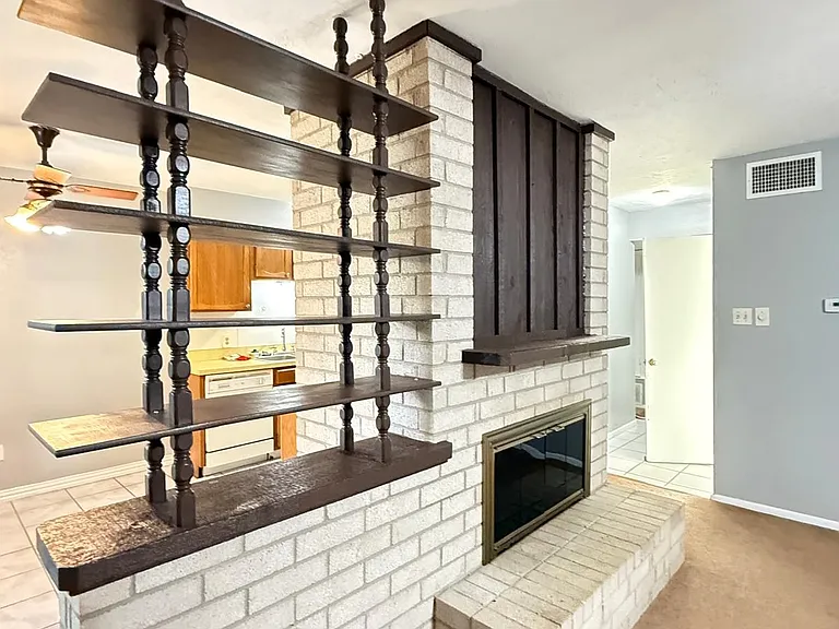 3111 Primrose Ln — Photo 14