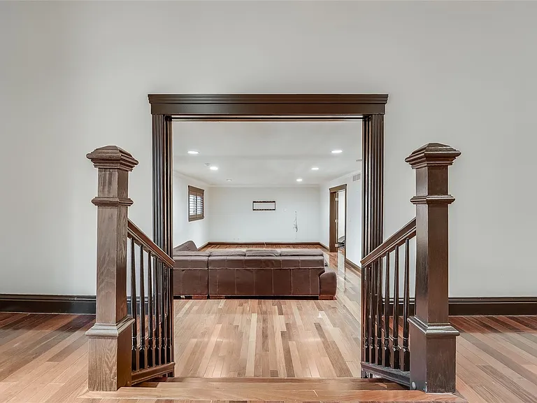 4900 Balcones Dr — Photo 25