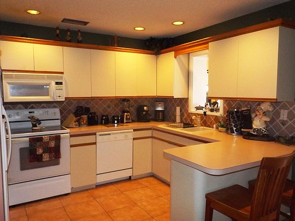5th image of 3115 Evans Dr