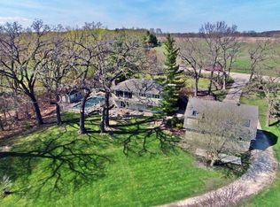 609 W Lincoln Rd, McHenry, IL 60051