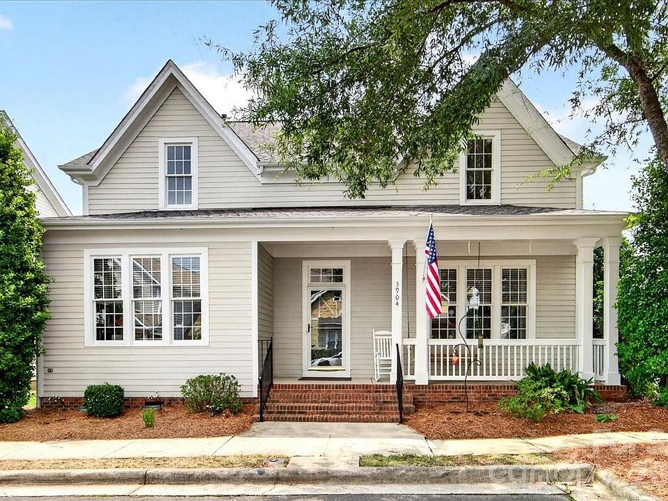 1st image of 3904 Balsam St