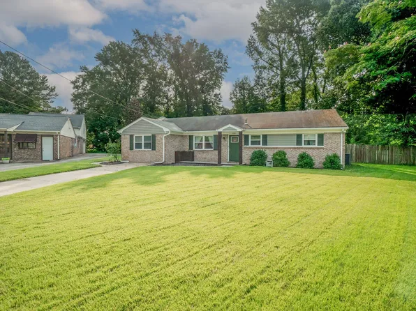 414 Blanche Ct, Chesapeake, VA 23323