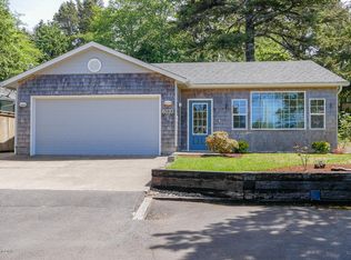 6070 Valley View Ave, Lincoln City, OR 97367