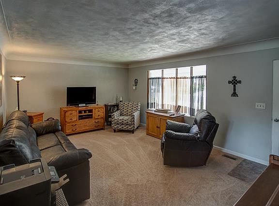 4th image of 42 Eastmoor Dr