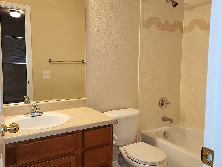 Private Bath for 2nd Bedroom Upstairs