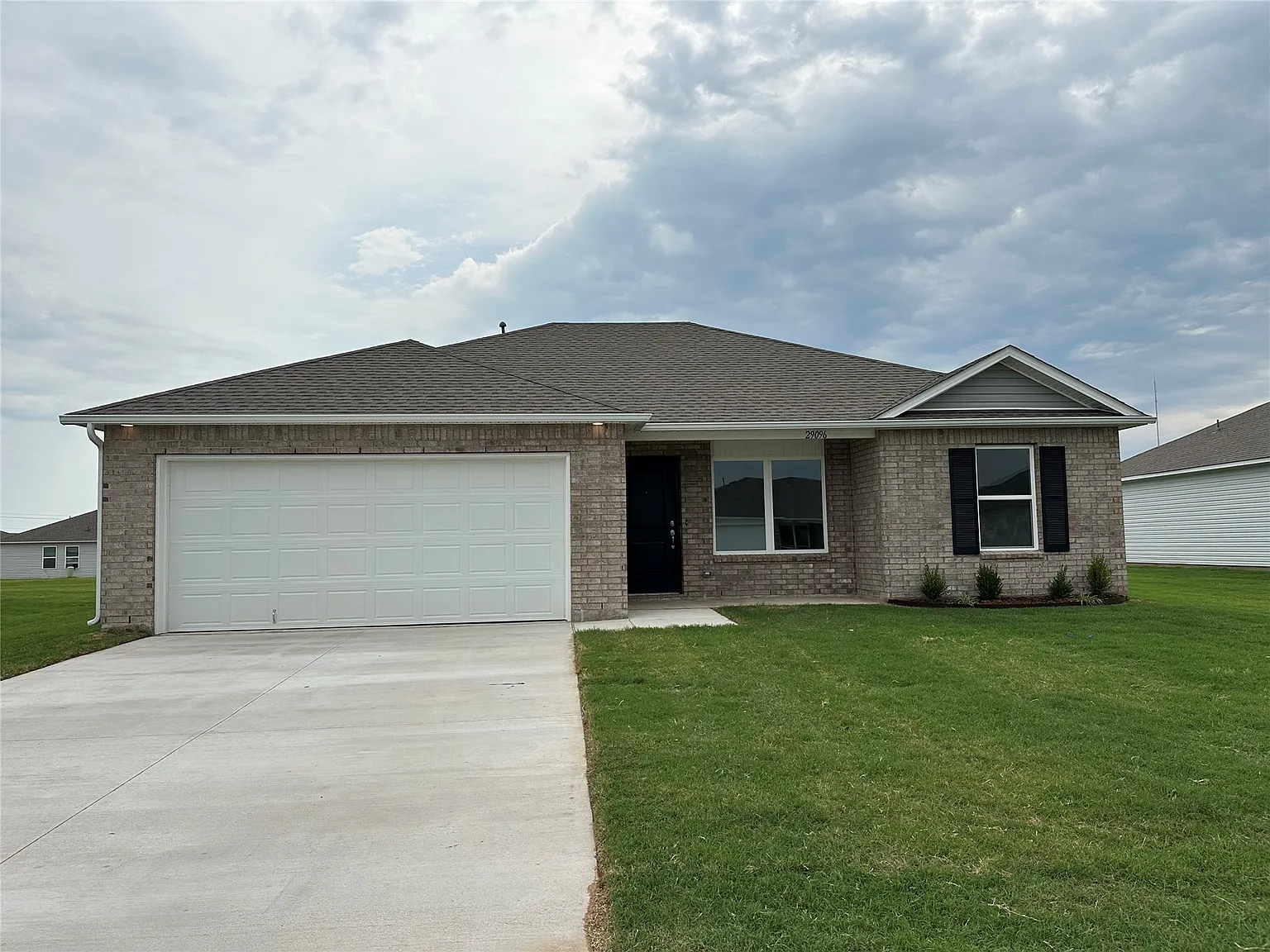 3 bed, 2.0 bath, 1143 sqft, $1,650 — Photo 1