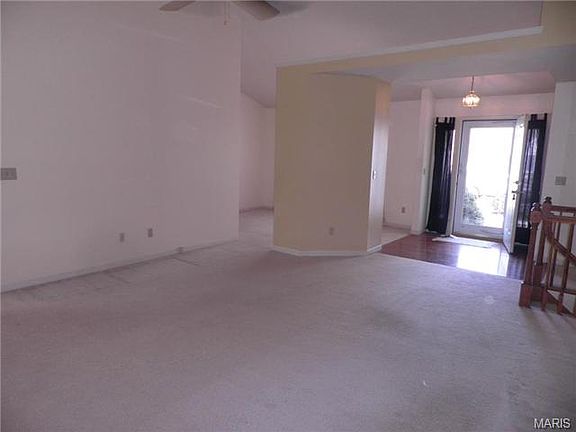 5th image of 1819 Chateau Du Mont Dr
