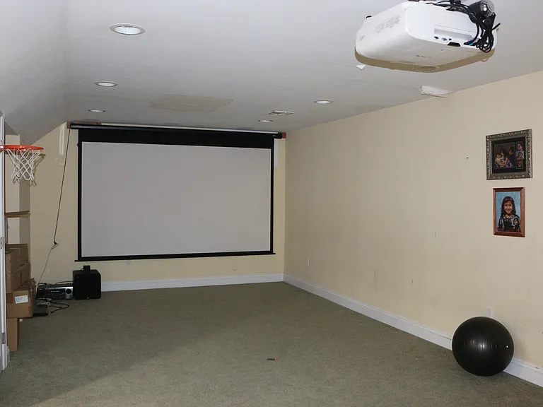 Fully Finished Basement, with entertainment projector and screen