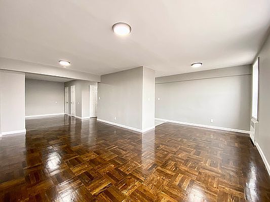 2nd image of 6645 Broadway APT 5D