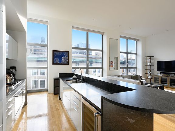 4th image of 240 Park Ave S Unit 16B