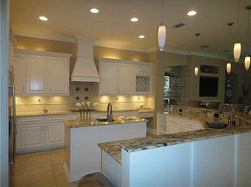 2nd image of 10919 Channelside Dr