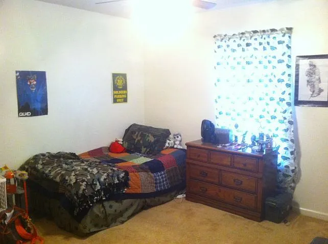 2214 Angus St — Photo 3