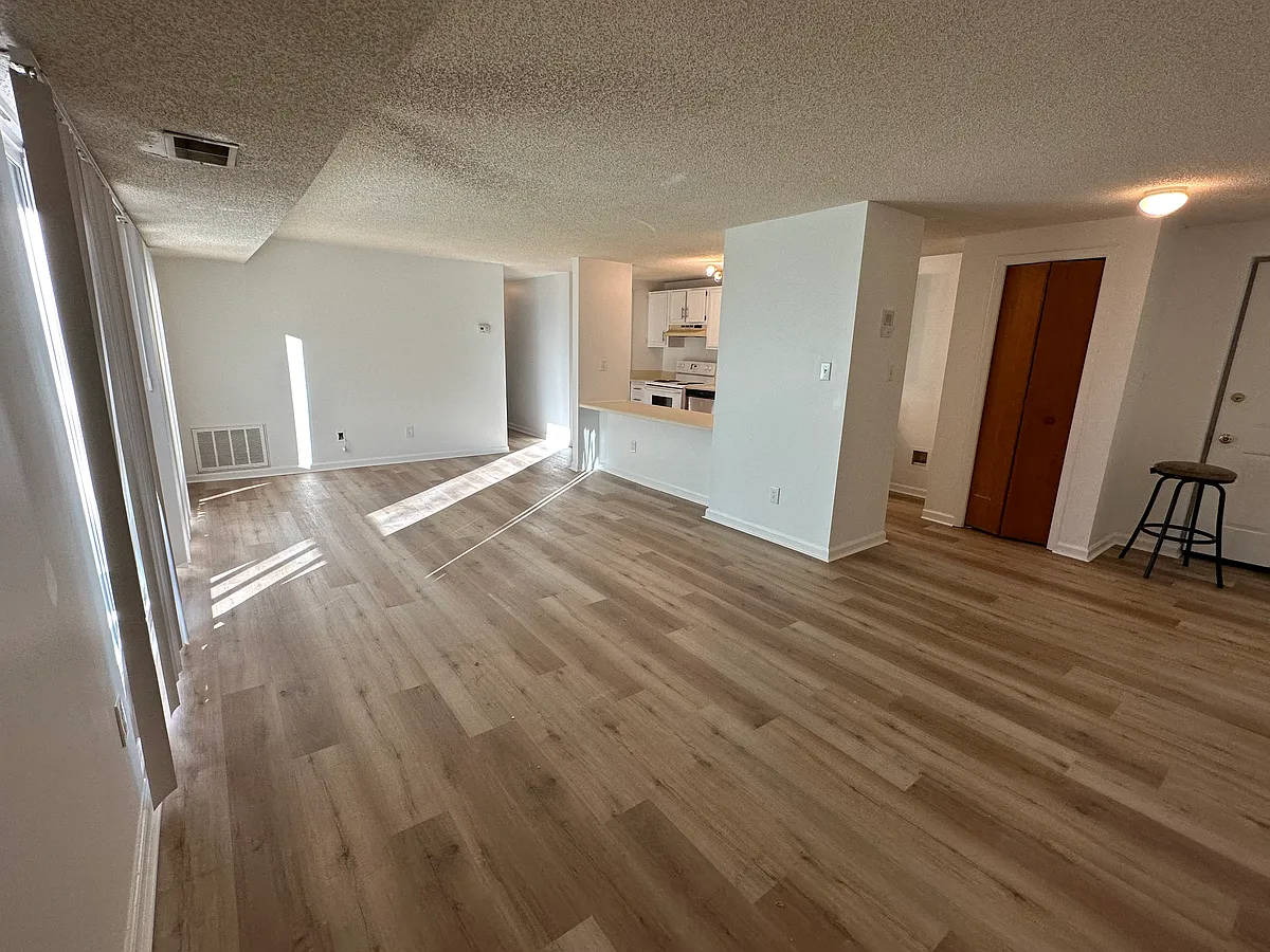 Building Photo - 9333 Old Concord Rd #G