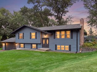 756 Larson Ct, Shoreview, MN 55126