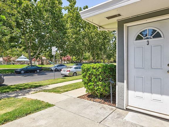 2nd image of 209 Coy Dr APT 3