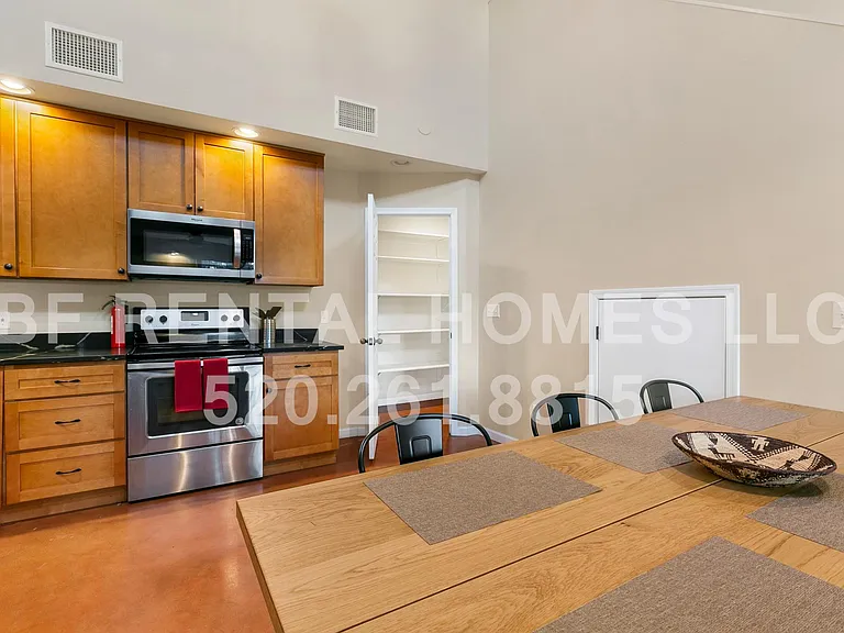 1040 N Arizona Ave — Photo 11