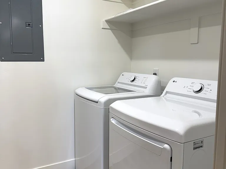 201 W Center St #13 — Photo 18
