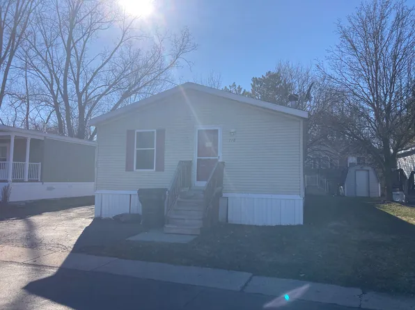 351 N Squirrel Rd, Auburn Hills, MI