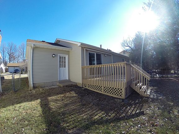 2nd image of 2409 Village Glen Ct