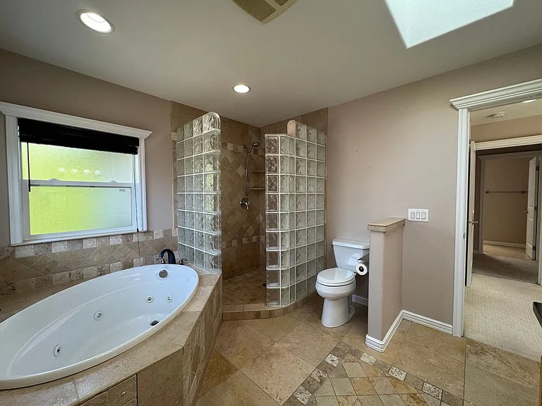 4467 Castlerock Dr — Photo 61