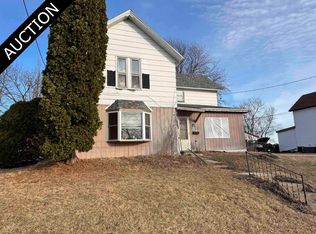 164 S High St, Mayville, WI 53050