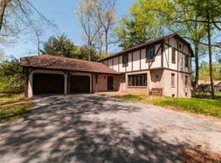 640 Fieldcrest Rd, Lancaster, PA 17601