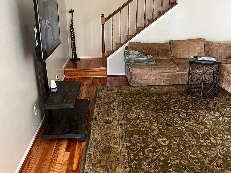 384 Ashwood Ct — Photo 8