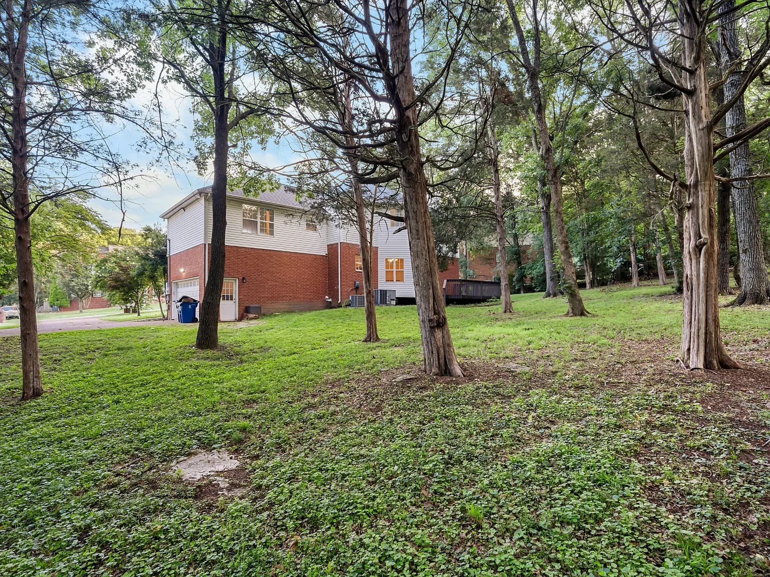 4 bed, 3.5 bath, 2830 sqft, $3,100 — Photo 4