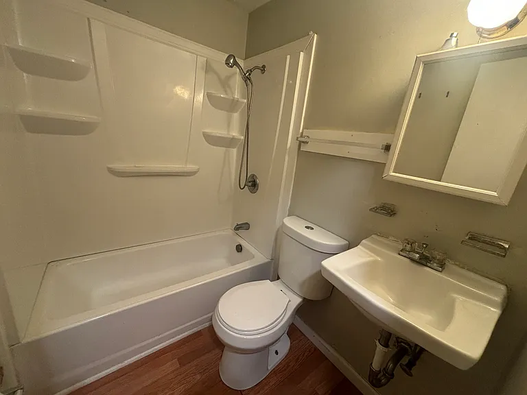700 East Rd #9 — Photo 5